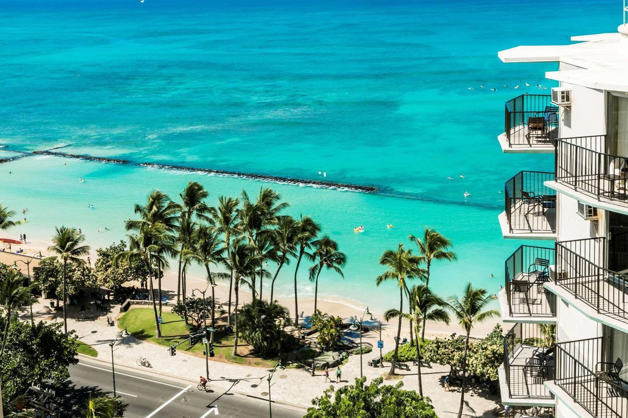 Aston Waikiki Beach Tower Honolulu Exterior photo